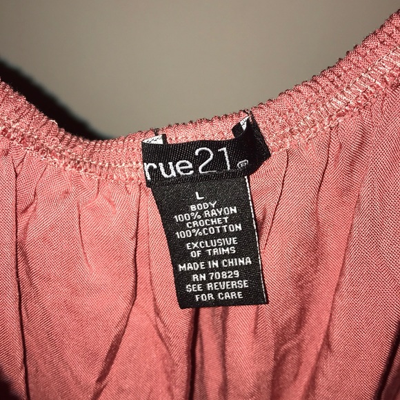 Top - Picture 2 of 2